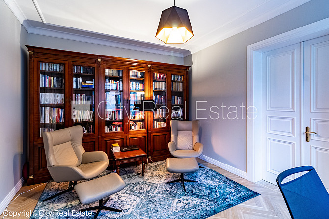 Renovēta māja, logi vērsti mājas abās pusēs, guļamistabu skaits 3 gab., istabas izolētas 3 Rīga - foto 19