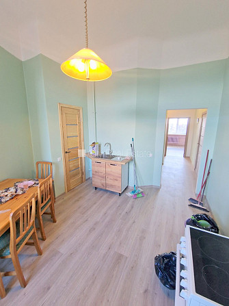 Fasādes māja, renovēta māja, vieta automašīnai, ieeja no pagalma, kāpņu telpa pēc Jelgava un novads - foto 19