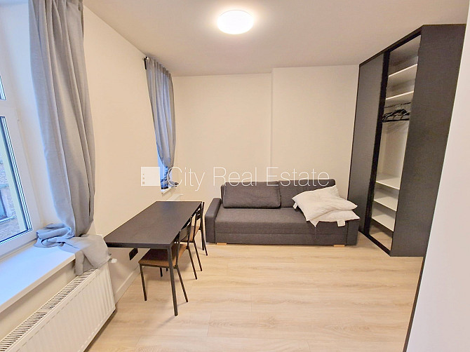 Fasādes māja, renovēta māja, slēgts pagalms, ieeja no ielas, ir lifts, kāpņu telpa pēc Rīga - foto 8
