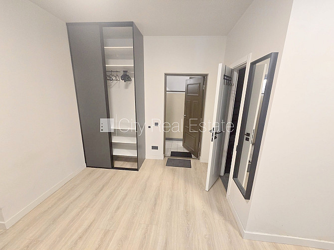 Pagalma ēka, fasādes māja, slēgts pagalms, ieeja no ielas, ir lifts, kāpņu telpa pēc Rīga - foto 8