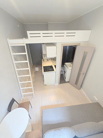 Fasādes māja, renovēta māja, slēgts pagalms, ieeja no ielas, kāpņu telpa pēc kapitālā Rīga - foto 9