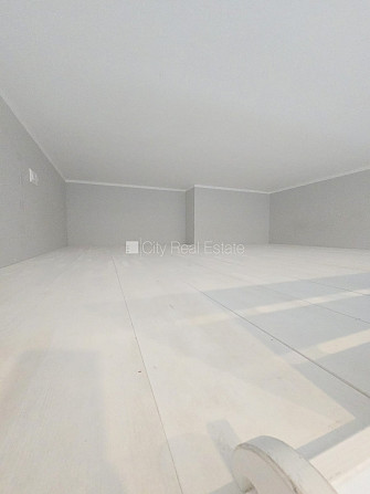 Fasādes māja, renovēta māja, slēgts pagalms, ieeja no ielas, kāpņu telpa pēc kapitālā Rīga - foto 10