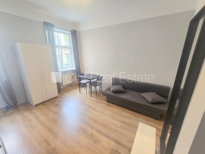 Pagalma ēka, fasādes māja, renovēta māja, slēgts pagalms, ieeja no ielas, ir lifts, kāpņu Rīga - foto 6