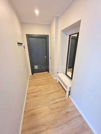 Fasādes māja, renovēta māja, slēgts pagalms, ieeja no ielas un pagalma, kāpņu telpa pēc Rīga - foto 19