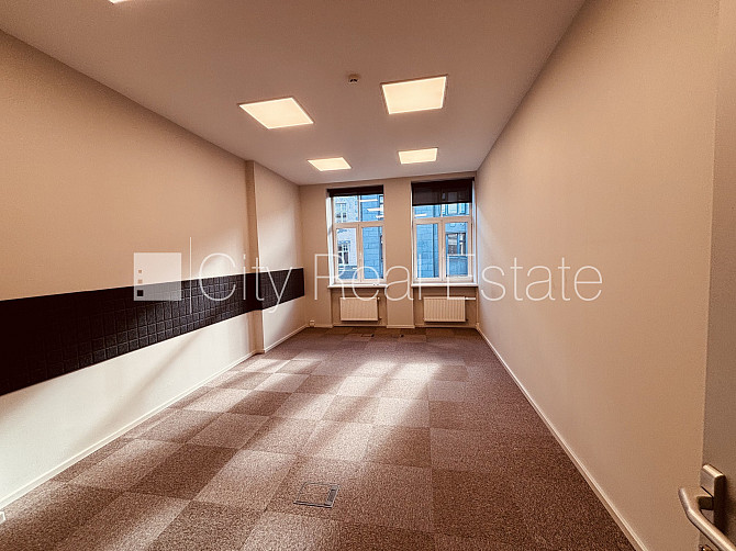 Namīpašums, ir lifts, kāpņu telpa pēc kapitālā remonta, logi vērsti uz pagalma pusi, logi Rīga - foto 18