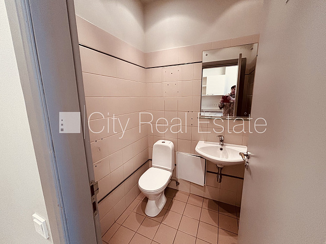 Namīpašums, ir lifts, kāpņu telpa pēc kapitālā remonta, logi vērsti uz pagalma pusi, logi Rīga - foto 17
