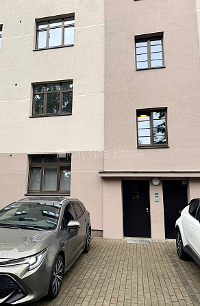 Fasādes māja, renovēta māja, slēgts pagalms, teritorijas iebrauktuves vārti aprīkoti ar Rīga - foto 11