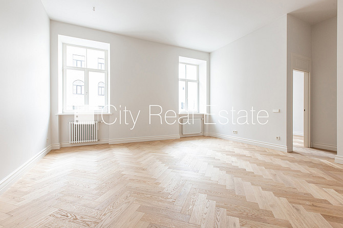 Zeme īpašumā, fasādes māja, renovēta māja, slēgts pagalms, ir lifts, kāpņu telpa pēc Rīga - foto 3