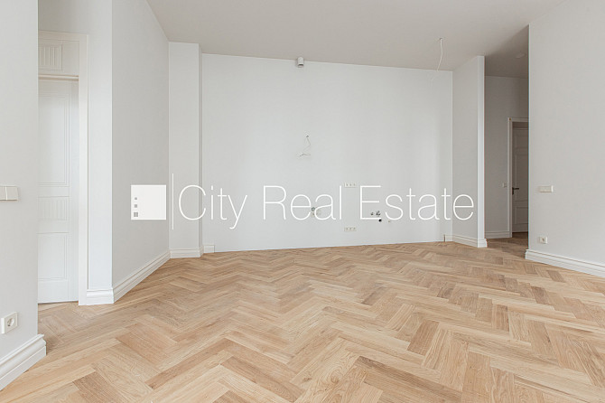 Zeme īpašumā, fasādes māja, renovēta māja, slēgts pagalms, ir lifts, kāpņu telpa pēc Rīga - foto 5