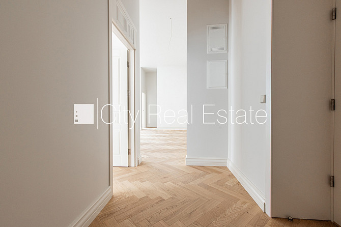 Zeme īpašumā, fasādes māja, renovēta māja, slēgts pagalms, ir lifts, kāpņu telpa pēc Rīga - foto 8