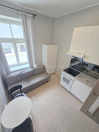 Fasādes māja, renovēta māja, slēgts pagalms, ieeja no ielas, kāpņu telpa pēc kosmētiskā Rīga - foto 10