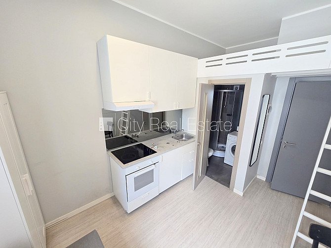 Fasādes māja, renovēta māja, slēgts pagalms, ieeja no ielas, kāpņu telpa pēc kosmētiskā Rīga - foto 4