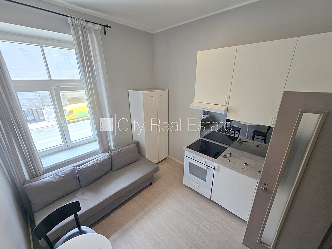 Fasādes māja, renovēta māja, slēgts pagalms, ieeja no ielas, kāpņu telpa pēc kosmētiskā Rīga - foto 3