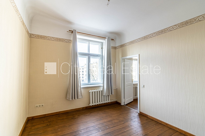 Fasādes māja, renovēta māja, labiekārtota apzaļumota teritorija, slēgts pagalms, iespēja Rīga - foto 7