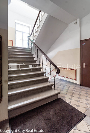 Fasādes māja, renovēta māja, labiekārtota apzaļumota teritorija, slēgts pagalms, iespēja Rīga - foto 16