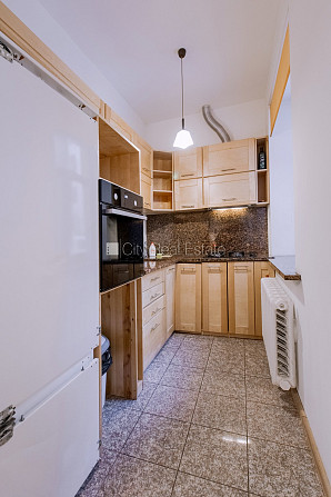 Дом во дворе, реновированный дом, закрытый двор, во дворе детская игровая Рига - изображение 14