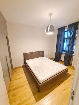 Pagalma ēka, renovēta māja, slēgts pagalms, ieeja no pagalma, ir lifts, kāpņu telpa pēc Rīga - foto 10