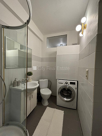 Fasādes māja, restaurēta māja, labiekārtots apzaļumots pagalms, slēgts pagalms, vieta Rīga - foto 13