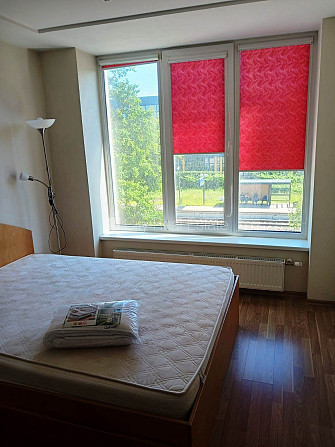 Fasādes māja, renovēta māja, labiekārtota apzaļumota teritorija, vieta automašīnai, ir Rīga - foto 1