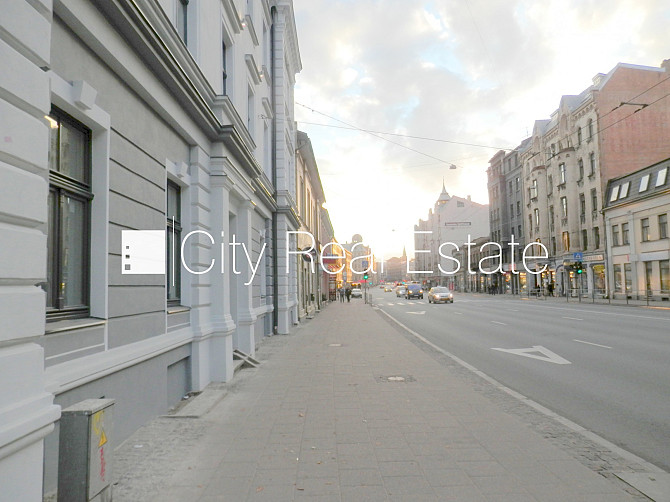Fasādes māja, renovēta māja, slēgts pagalms, ieeja no ielas, kāpņu telpa pēc kosmētiskā Rīga - foto 15