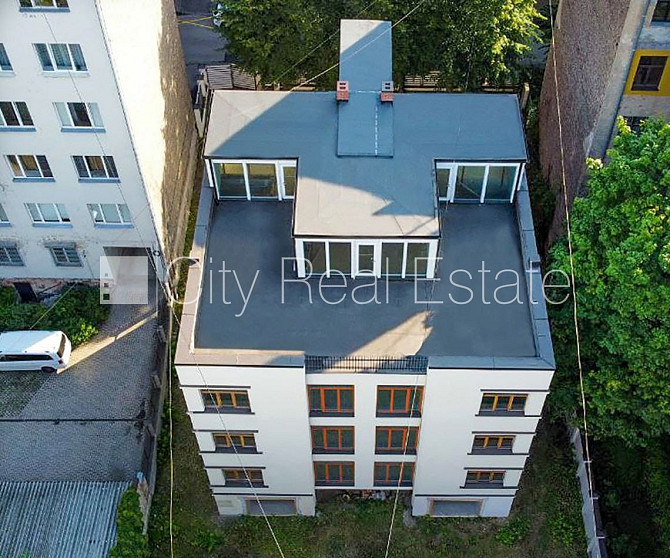 Реновированный дом, количество квартир в здании 5 шт., квартиры не продаются Рига - изображение 2