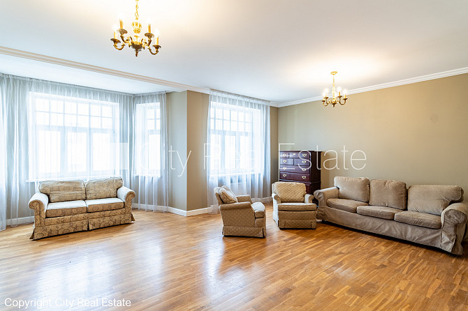 Fasādes māja, renovēta māja, slēgts pagalms, vieta automašīnai, ieeja no ielas un pagalma, Rīga - foto 12