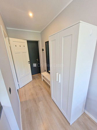 Fasādes māja, renovēta māja, slēgts pagalms, ieeja no ielas un pagalma, kāpņu telpa pēc Rīga - foto 7