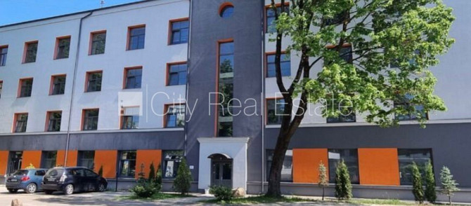 Pagalma ēka, renovēta māja, labiekārtota apzaļumota teritorija, slēgts pagalms, vieta Rīga - foto 11
