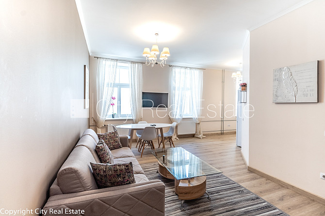 Renovēta māja, logi vērsti uz ielas pusi, guļamistabu skaits 2 gab., istabas izolētas, studio Rīga - foto 6
