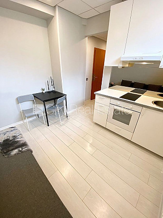 Fasādes māja, renovēta māja, slēgts pagalms, ieeja no ielas, ir lifts, kāpņu telpa pēc Rīga - foto 3