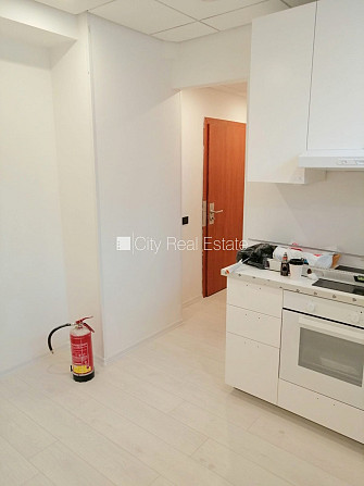 Fasādes māja, renovēta māja, slēgts pagalms, ieeja no ielas, ir lifts, kāpņu telpa pēc Rīga - foto 7