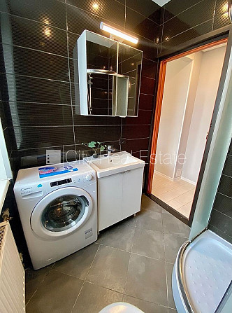 Fasādes māja, renovēta māja, slēgts pagalms, ieeja no ielas, ir lifts, kāpņu telpa pēc Rīga - foto 8