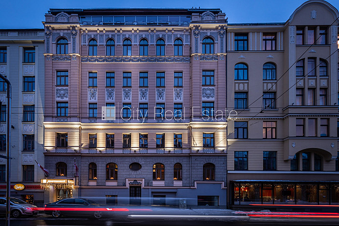 Fasādes māja, renovēta māja, slēgts pagalms, ieeja no ielas un pagalma, ir lifts, kāpņu Rīga - foto 20