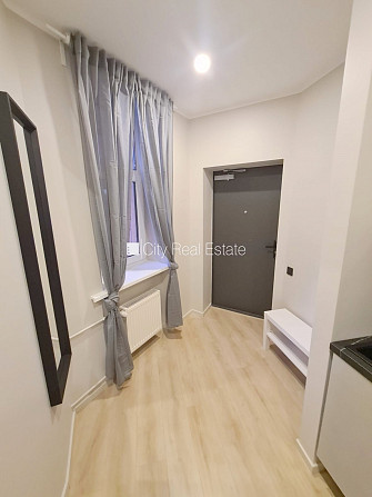 Fasādes māja, renovēta māja, slēgts pagalms, ieeja no ielas un pagalma, ir lifts, kāpņu Rīga - foto 10