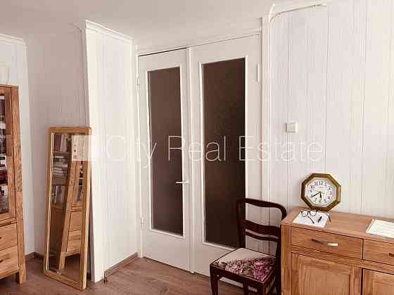 Оплата аренды земли 4,33 EUR/месяц, металическое покрытие крыши, межэтажные Rīga