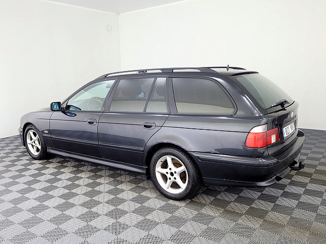 BMW 530 Touring Facelift 2.9 D 142kW Tallina - foto 4