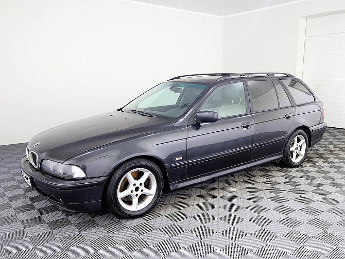 BMW 530 Touring Facelift 2.9 D 142kW Tallina - foto 2
