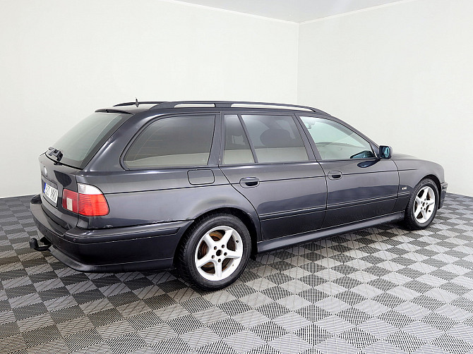 BMW 530 Touring Facelift 2.9 D 142kW Tallina - foto 3