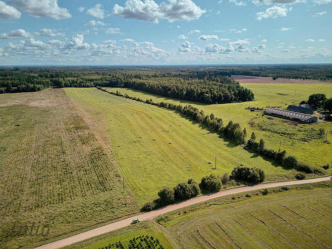 Pārdod īpašumu Valmieras novadā Burtnieku pagastā. Kopējā platība 36,4 ha.
Nekustamā Valmiera un novads - foto 8