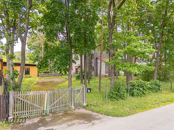 Izcils piedāvājums Jūrmalas pieprasītākajā rajonā  Bulduros, Bauskas ielā 3. Tiek pārdots regulāras  Jūrmala