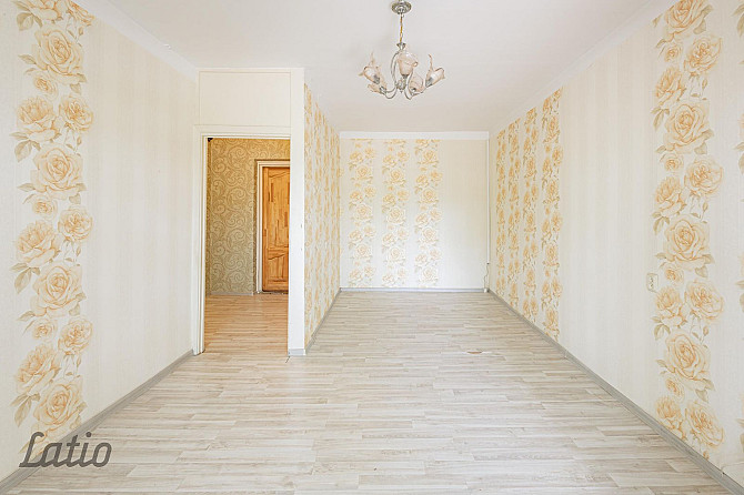 Pārdošanā plašs 1-istabas dzīvoklis Jelgavā, klusā un ērtā apkaimē.
Dzīvoklis izvietots Jelgava un novads - foto 2