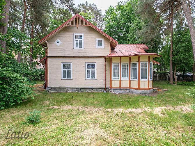 Piedāvājam unikālu iespēju iegādāties vizuāli saistošu 19. gadsimta beigu dzīvojamo māju Jūrmala - foto 2