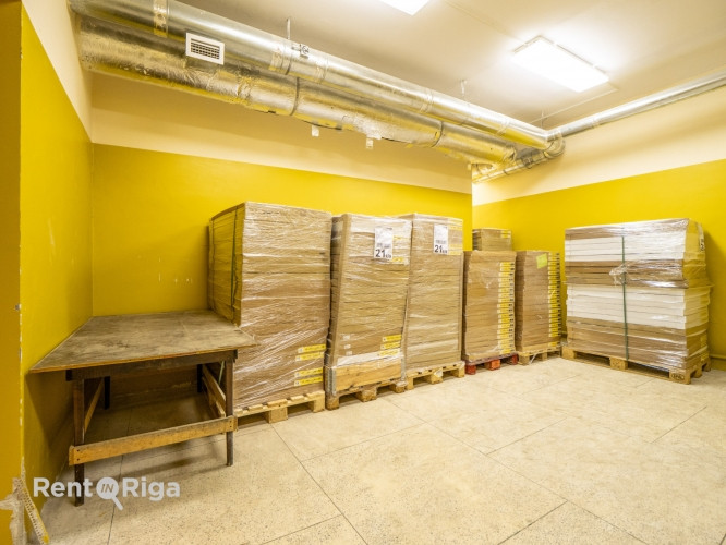 Neliela noliktava nomai industriālajā parkā Ziepniekkalnā, Rīgā  Piedāvājam nomai nelielu Rīga - foto 2