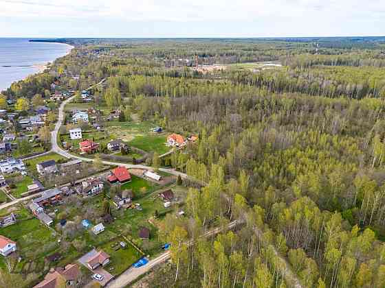 Pārdodu apbūves zemesgabalu Tūjā, tikai ~200 metru gājiena attālumā no jūras krasta. Zemesgabals ir  Liepāja