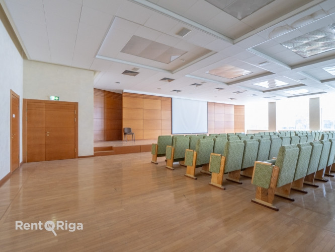 Plašas biroja telpas industriālajā parkā Ziepniekkalnā, Rīgā.  Iznomā gaišas un plašas Rīga - foto 1