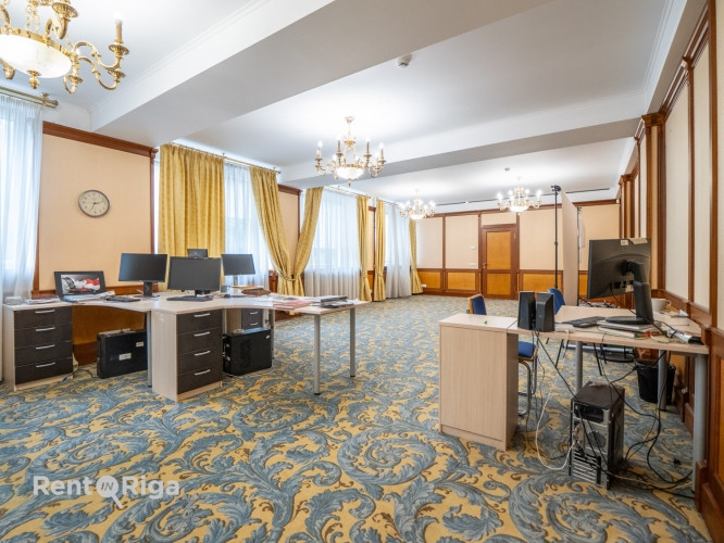 Plašas biroja telpas industriālajā parkā Ziepniekkalnā, Rīgā.  Iznomā gaišas un plašas Rīga - foto 1