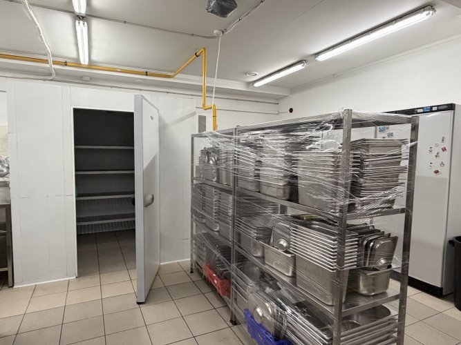 PVD prasībām atbilstošas pārtikas ražošanas telpas ar profesionālu aprīkojumu. Rīga - foto 7