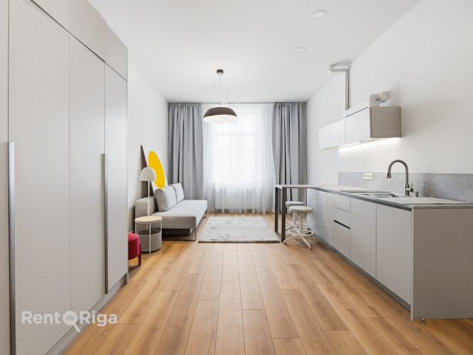 Piedāvājumā pilnīgi jauns premium klases studio tipa dzīvoklis vienā no elegantākajiem Rīga - foto 1