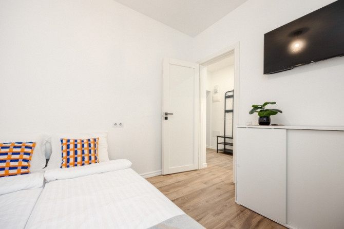 Tiek pārdots dzīvoklis ar atsevišķu virtuvi un terasi renovētā ēkā.  Сentrālā apkure ar Rīga - foto 9