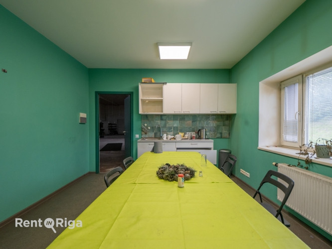 Iznomājam ražošanas un noliktavas telpas ar kopējo platību 2729,30 m, tai skaitā birojs un Rīga - foto 4